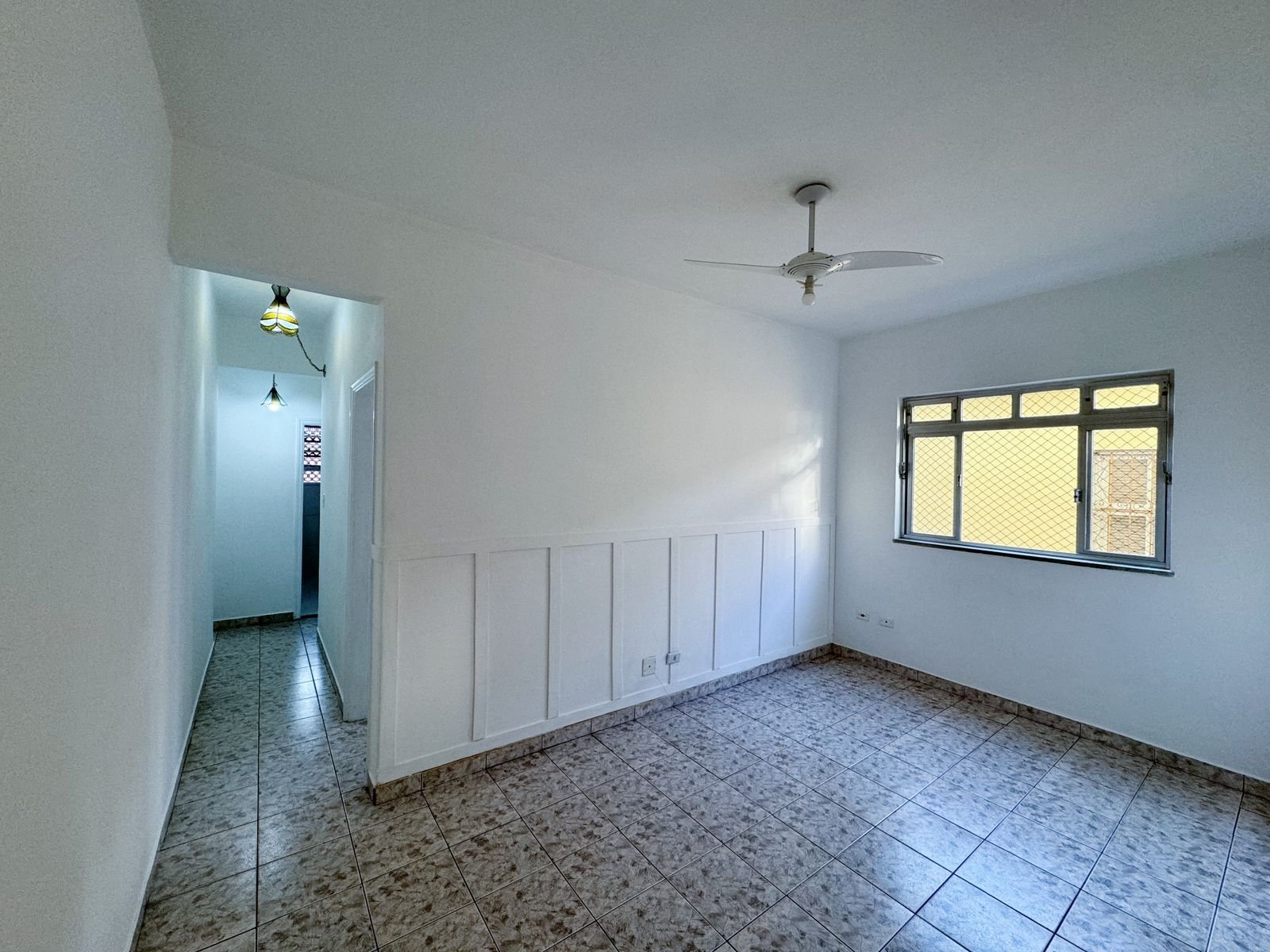 Apartamento de 2 Dorm para Locação, R. Sergipe, Gonzaga Santos/SP